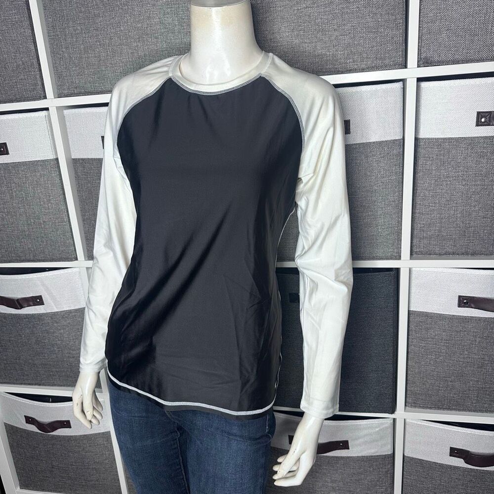 Oxide Long Sleeve Rash Guard Size Medium - Picture 9 of 9